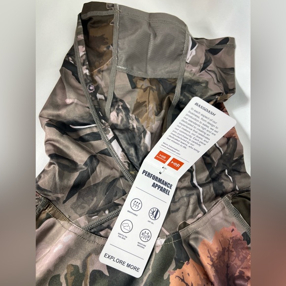 Bassdash Men's UPF 50+ Long Sleeve Hunting Hoodie With Mask FS06M, Size: S - NWT - Picture 11 of 13